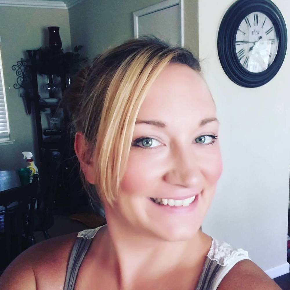 Meet your Posher, Stefanie